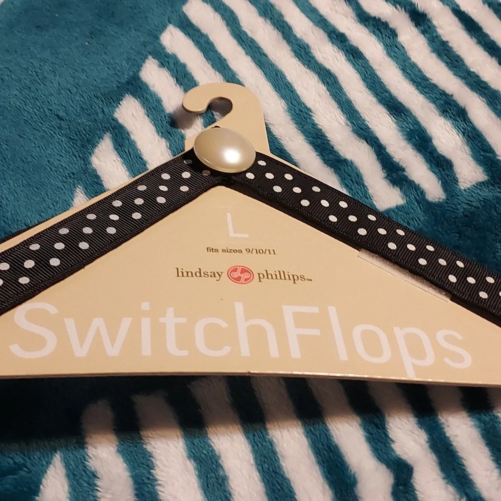 SWITCH FLOPS - Picture 3 of 7
